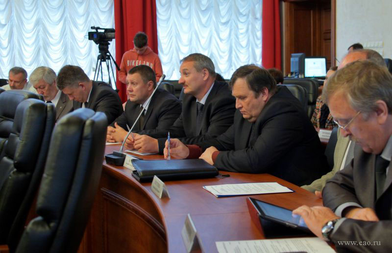 Представители муниципалитетов на заседании правительства области, Фото с места события из других источников