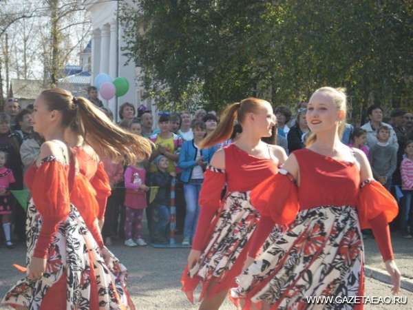 Жители с. Амурзет ЕАО отметили сразу два крупных юбилея в один день, Фото с места события из других источников