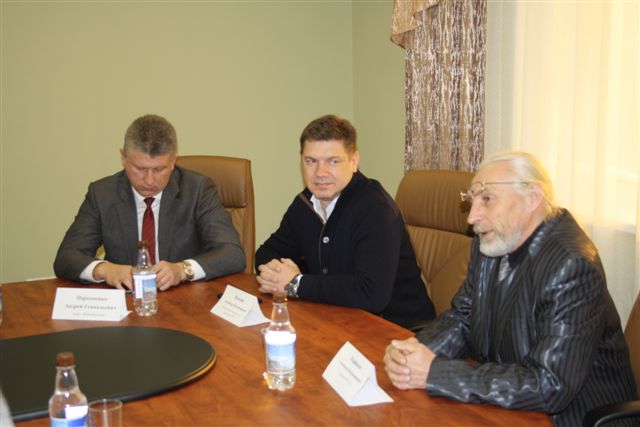 Андрей Пархоменко, Александр Володин и Александр Парфенов, Фото с места события собственное