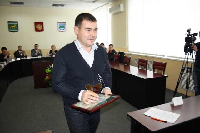 Николай Миронов оказал поддержку юным артистам цирка, Фото с места события собственное