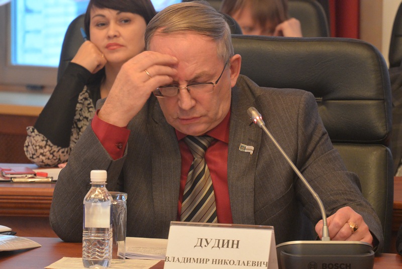 Владимир Дудин, Фото с места события собственное