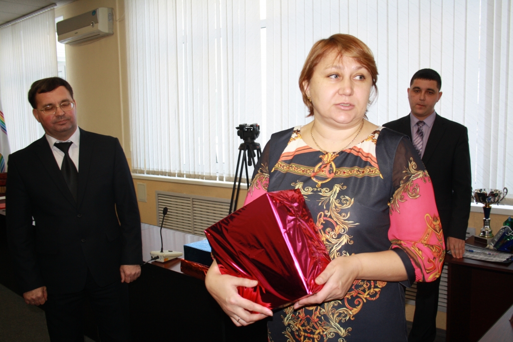 Лучших гражданских спасателей наградили в Биробиджане , Фото с места события собственное