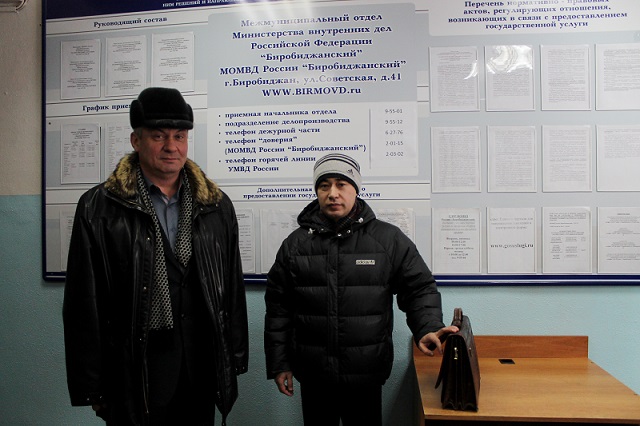 Общественная комиссия заглянула в спецприемник и изолятор биробиджанской полиции, Фото с места события из других источников