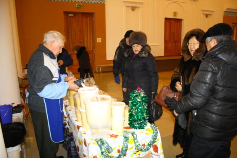 Новогодняя ярмарка в Биробиджане, Фото с места события собственное