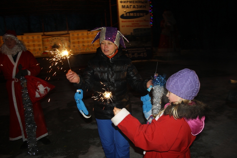 Празднование открытие ледового городка, Фото с места события собственное