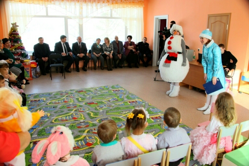 Подрастающее поколение с.Пашково ЕАО получило особые новогодние подарки, Фото с места события из других источников