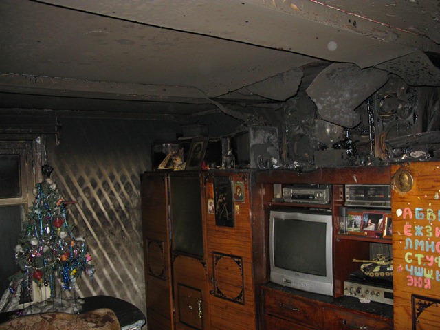 Трое малышей задохнулись угарным газом, Фото с места события из других источников