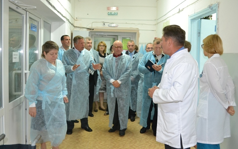 Осмотр отделений провела комиссия во главе с первым зампредом правительства ЕАО Виктором Гожим, Фото с места события собственное