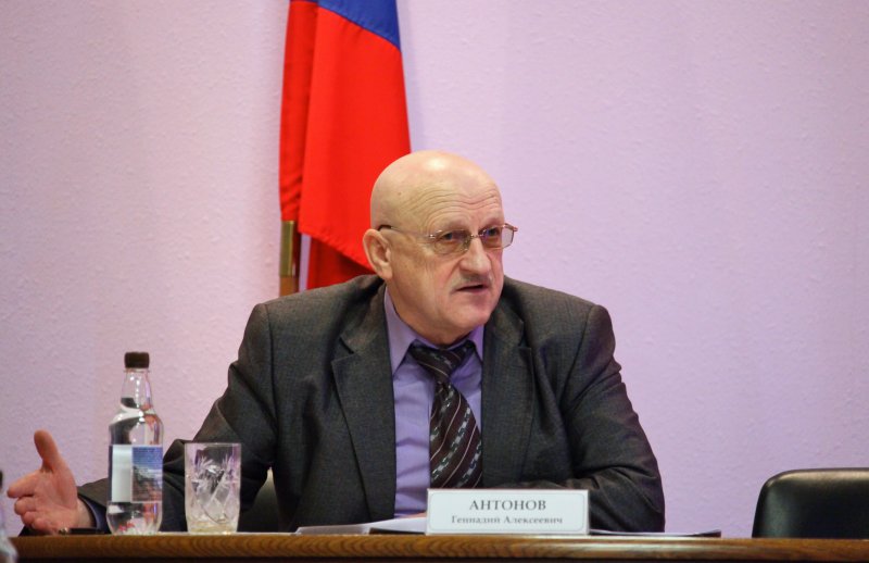 Геннадий Антонов, Фото с места события из других источников