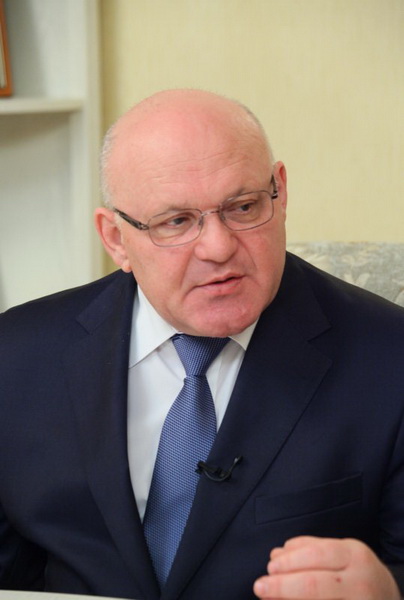 Александр Винников дал пресс-конференцию областным СМИ, Фото с места события из других источников