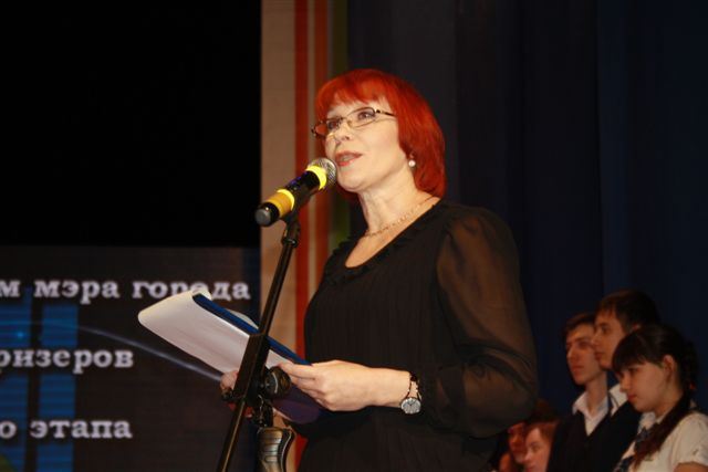 От родительской общественности выступила Ирина Емельянова, Фото с места события собственное