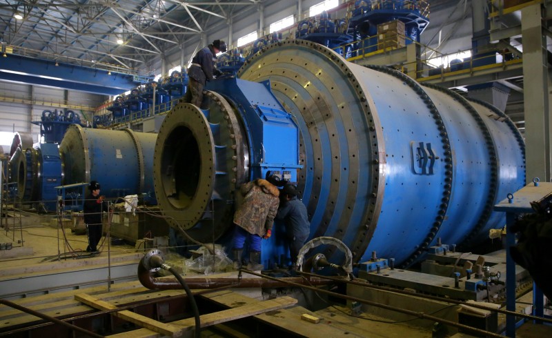 Работа уже на финише, Фото с места события из других источников