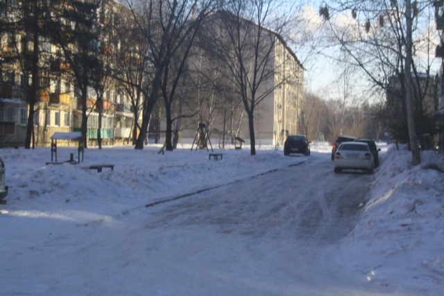 Вопрос об очистке города от снега обсудили в Думе, Фото с места события собственное