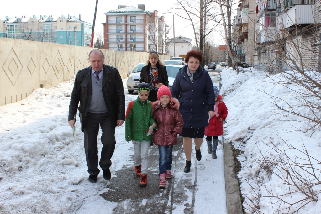 Дума организовала вручение юбилейных медалей ветеранам по месту их проживания, Фото с места события собственное