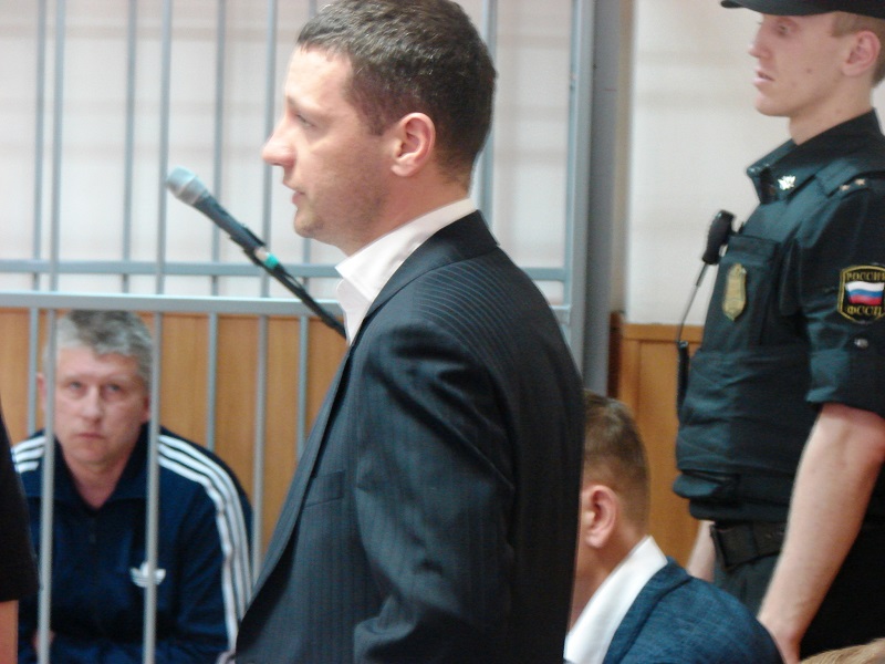 Решение суда по жалобе адвоката мэра Биробиджана на действия следователя огласят завтра, Фото с места события из других источников