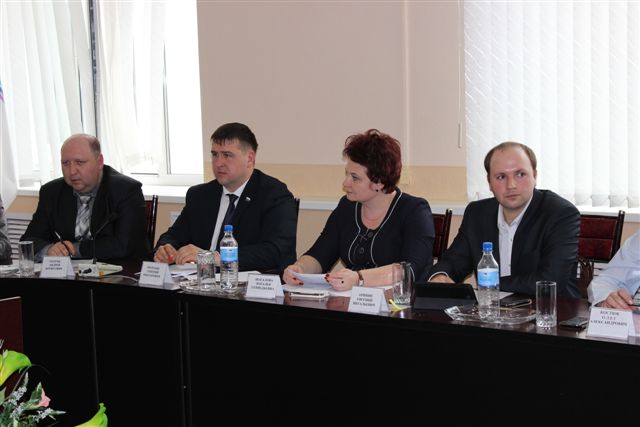 депутаты гордумы , Фото с места события собственное