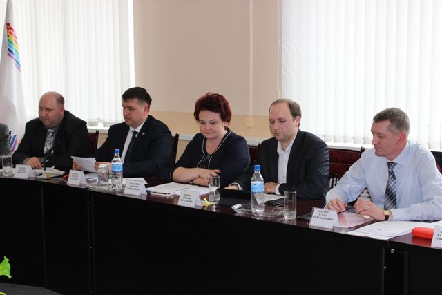 Депутаты городской Думы, Фото с места события собственное