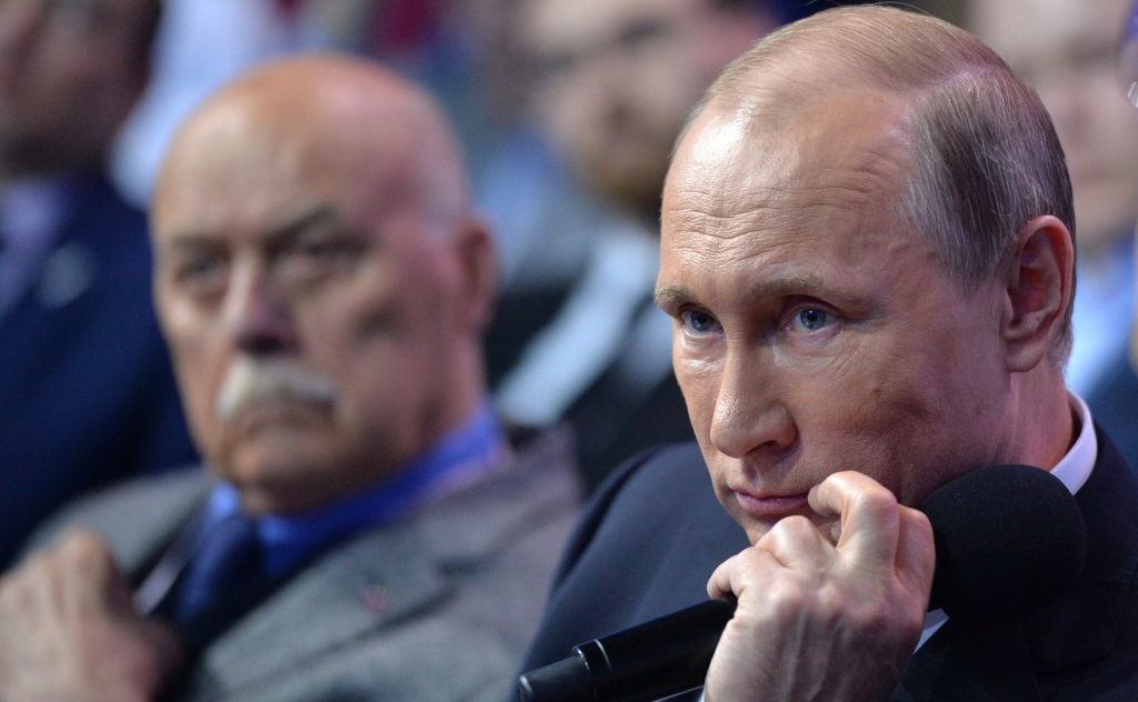 Владимир Путин на медифоруме ОНФ, Фото с места события из других источников