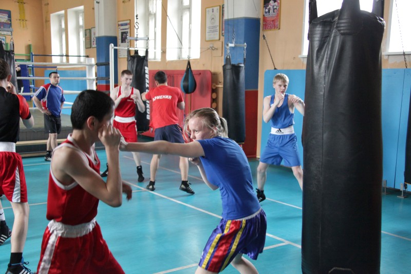 Для юных боксеров постарались создать все условия для занятий, Фото с места события из других источников