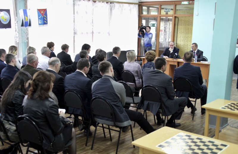 Встреча со спортивной общественностью прошла в шахматном клубе, Фото с места события из других источников