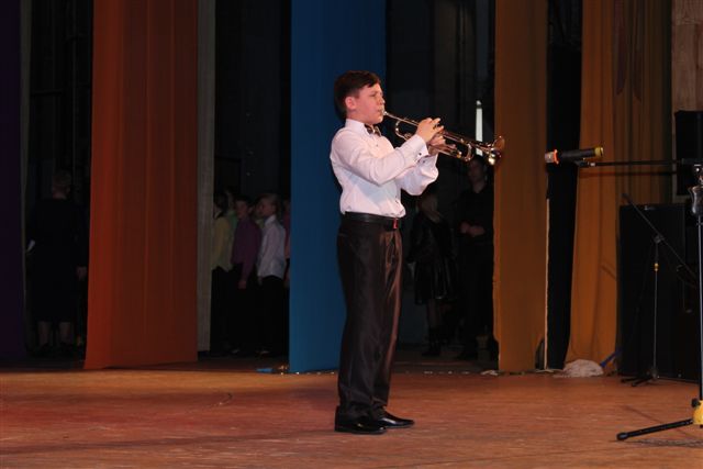 Маленький марш Играет Натанель Скрибовский, Фото с места события собственное