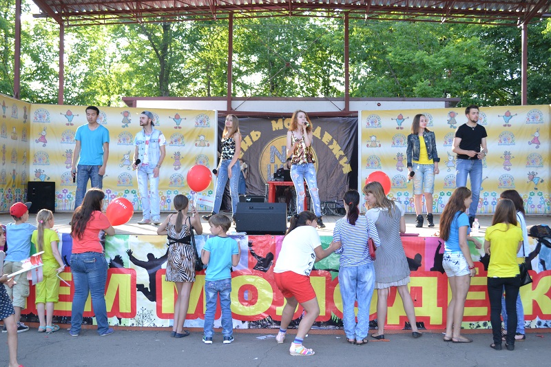 Какой праздник в городе без коллектива "As for us"?! 