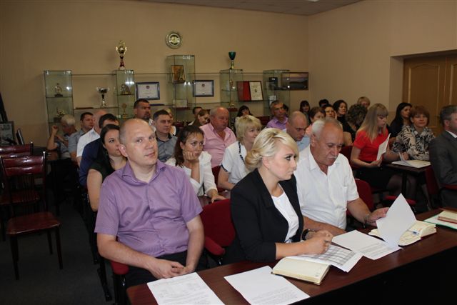 Муниципальным служащим Биробиджана представили нового градоначальника