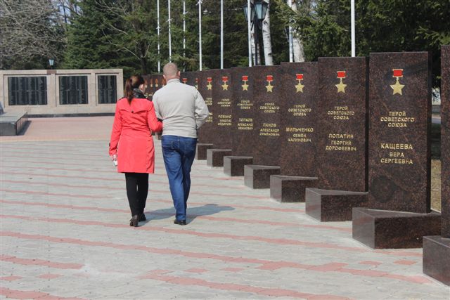 В Аллее Героев установят еще два пилона