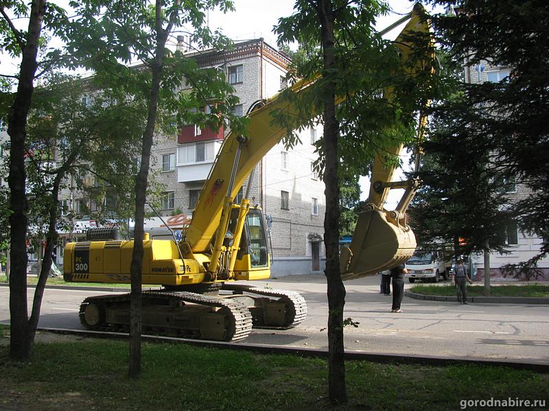 Центральная улица Биробиджана вновь закрыта для движения транспорта