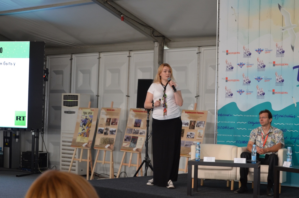 Выступление Тины Бережной