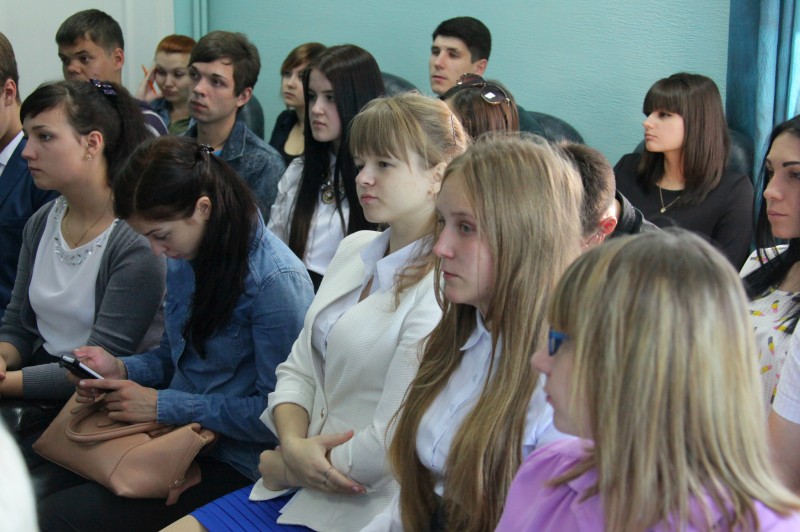 Встреча молодежи ЕАО с главой региона