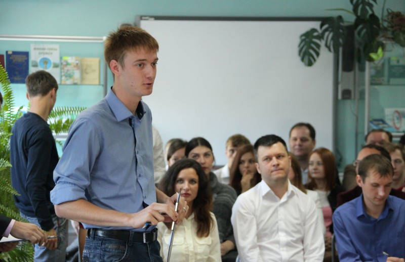 Встреча молодежи ЕАО с главой региона