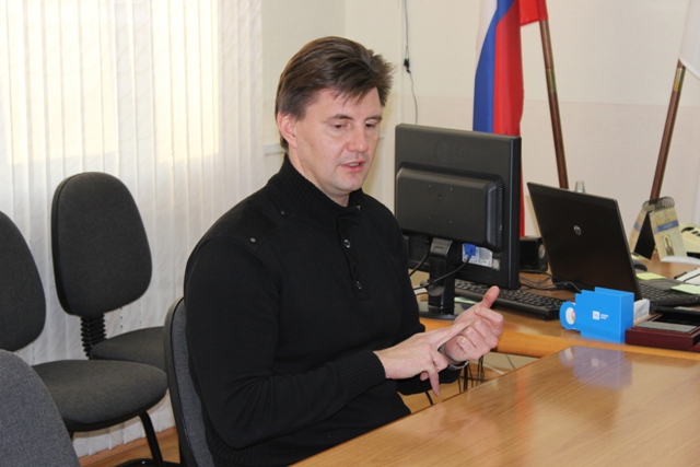 Долгое время Илья Дербилов работал на Дальнем Востоке