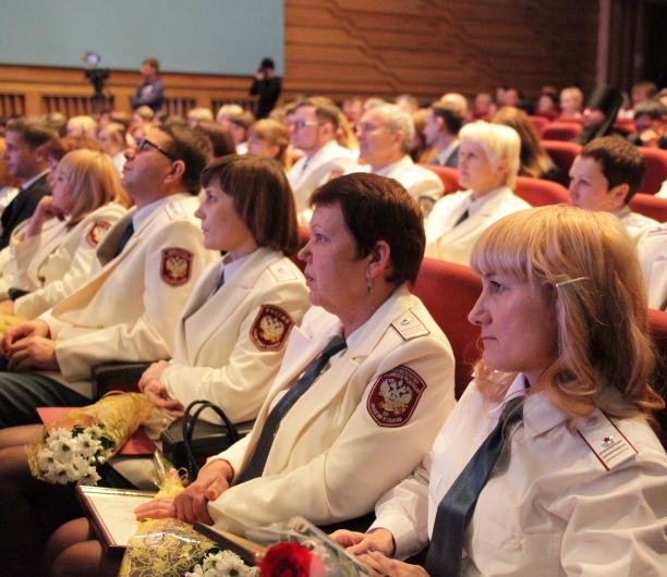 Торжественное собрание состоялось во Дворце культуры Биробиджана