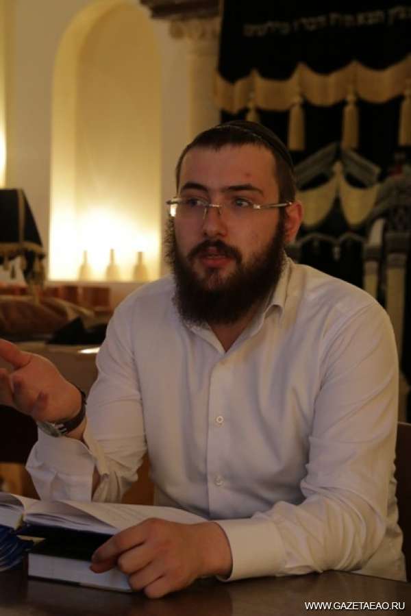 Раввин ЕАО Эли Рисс рассказал о жизни еврейской общины, о последних новостях и планах на б