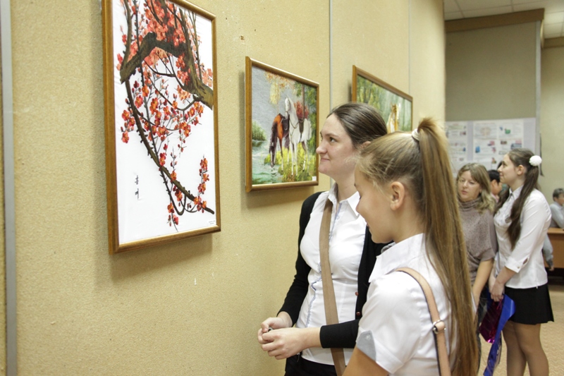 Выставка корейских мастеров искусства открылась в музее современного искусства ЕАО