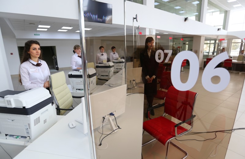 Сегодня в МФЦ открыты 36 окон, в них будут предоставляться более 200 различных услуг