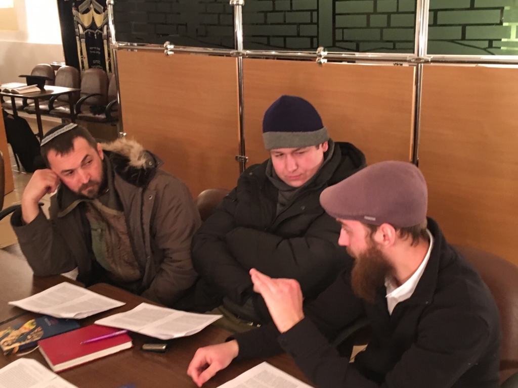 Группа будущих раввинов из московской еврейской семинарии приехала на обучение в ЕАО