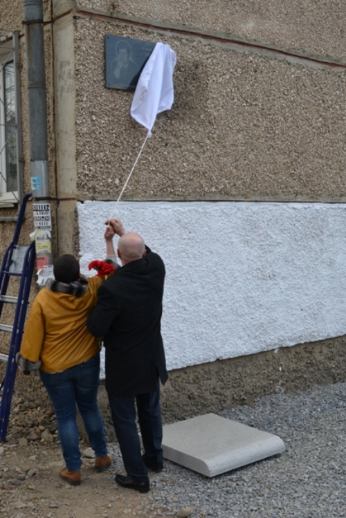 Памятная доска Галине Розицкой открыта в Биробиджане