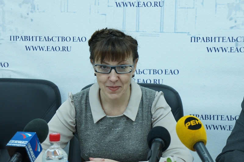 Ольга Бабий: Сирот в детдомах ЕАО становится меньше, а приемных семей – больше 