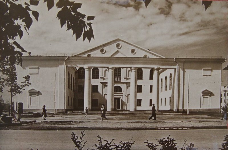 Дворец культуры в Биробиджане, 1960-е годы.