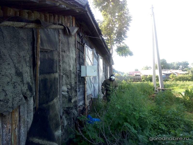 Чуть дом не сгорел из-за детской шалости 
