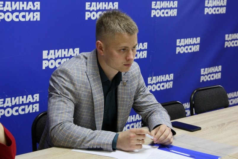 Спикер Гордумы Биробиджана Антон Болтов стал участником предварительного голосования ЕР