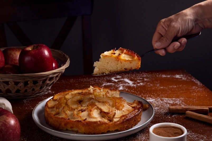 Соблазнительный десерт для истинных гурманов: тарт Татен — секрет в подаче