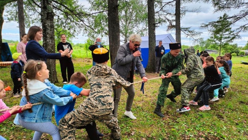 Юные казаки сошлись в военно-патриотической эстафете 