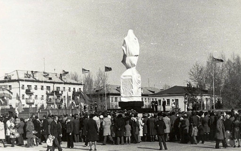 Вы точно из советской эпохи, если вспомните 8 праздников времен СССР - ТЕСТ