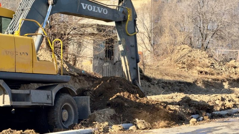 Без тепла и горячей воды остались больше 10 домов в Биробиджане из-за коммунальной аварии