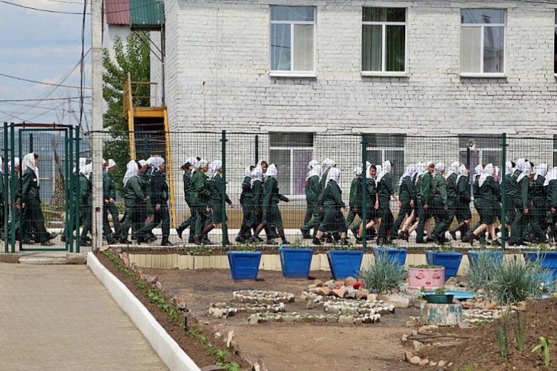 Для убийства неугодного соседа наняла собственную дочь и ее знакомого жительница ДВ