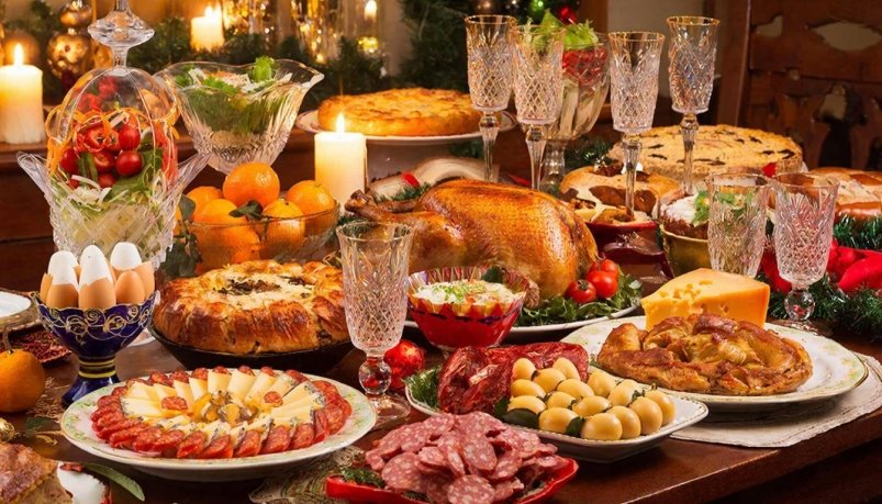 Пищевой марафон позади: как привести себя в норму после новогоднего застолья