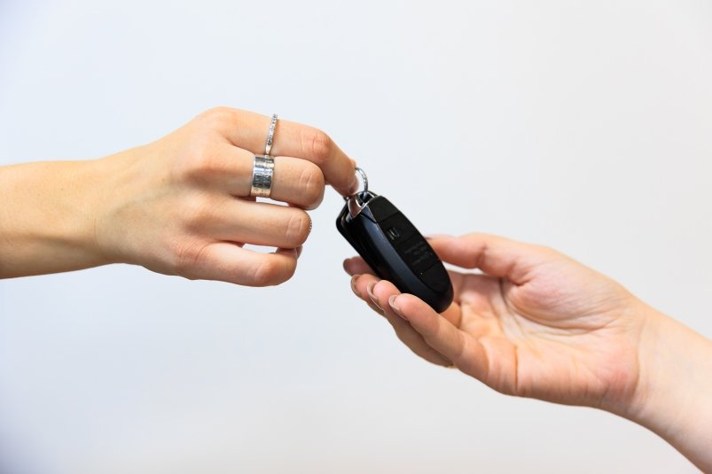 Как оформить договор купли-продажи авто, чтобы не попасть в суд